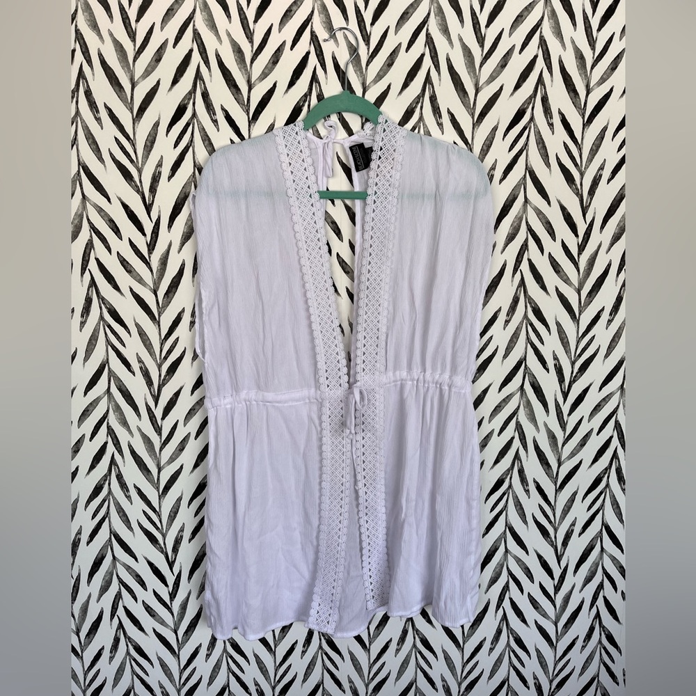 White Beach cover up, women’s size XL